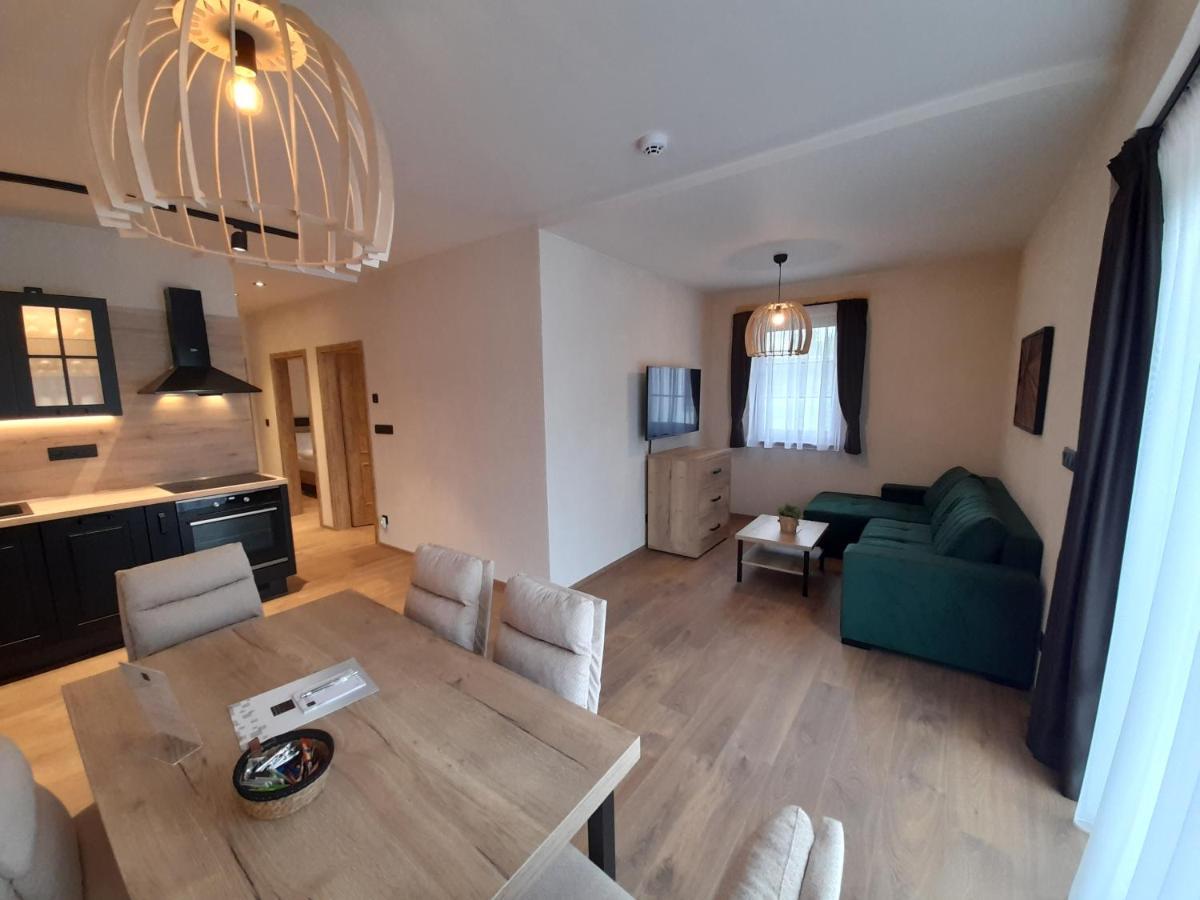 Residence Klazary U Zumberka - Terasove Apartmany Kamenna Exterior foto